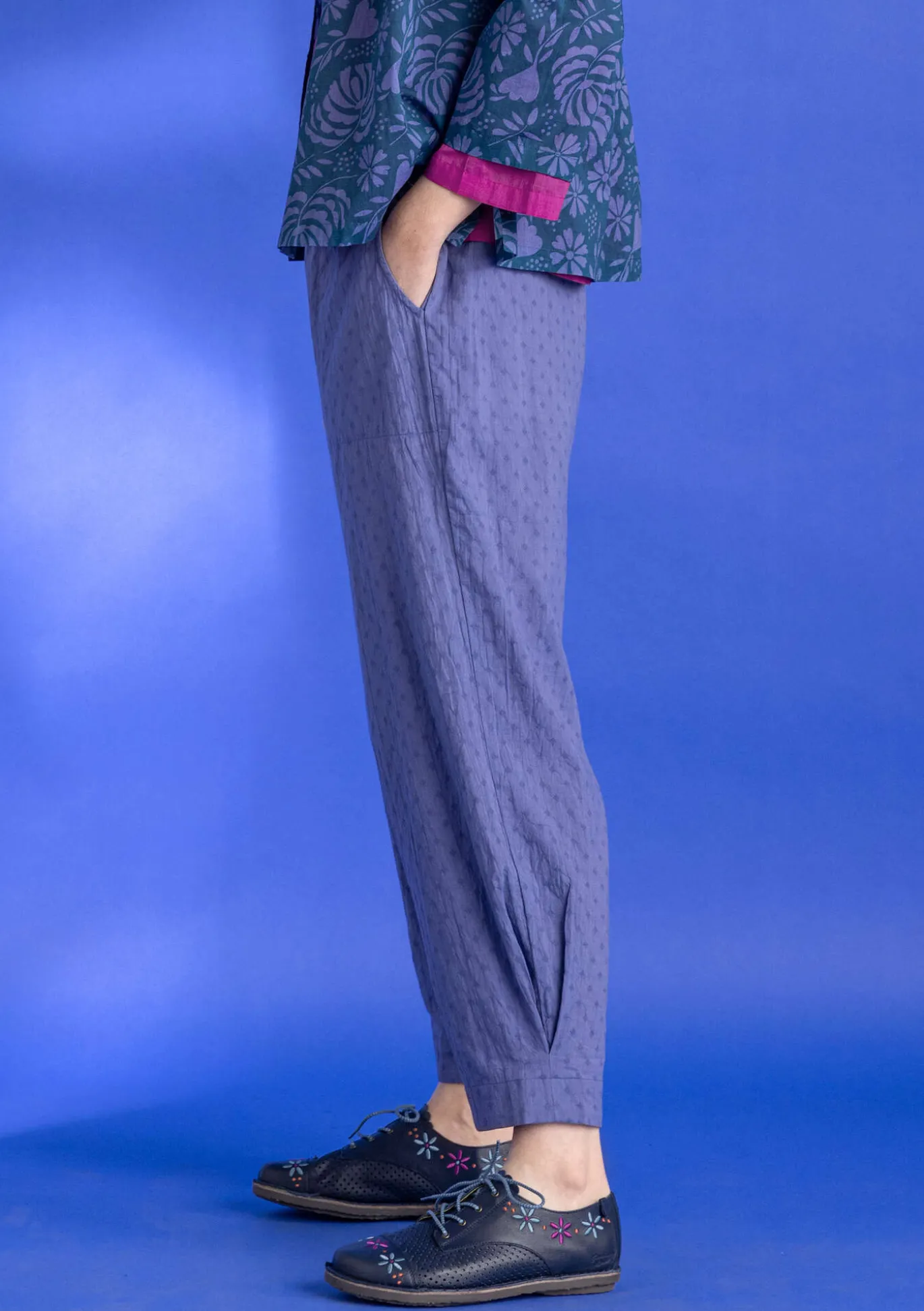 Ekopuuvillahousut dobby-kudosta1