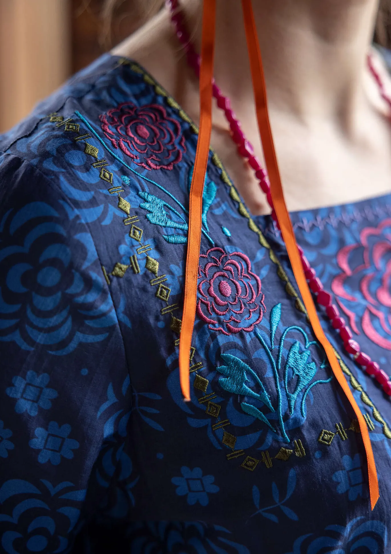 Kangasmekko "Kamelia" ekopuuvillaa ja silkkiä