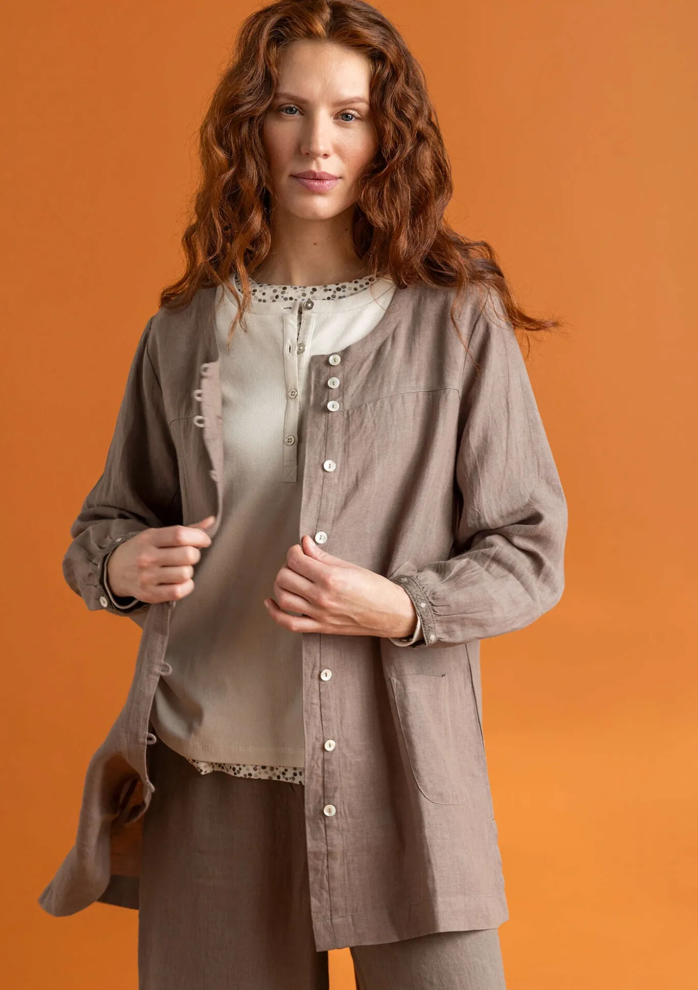 Kankainen taiteilijanpaita ”Asta” pellavaa