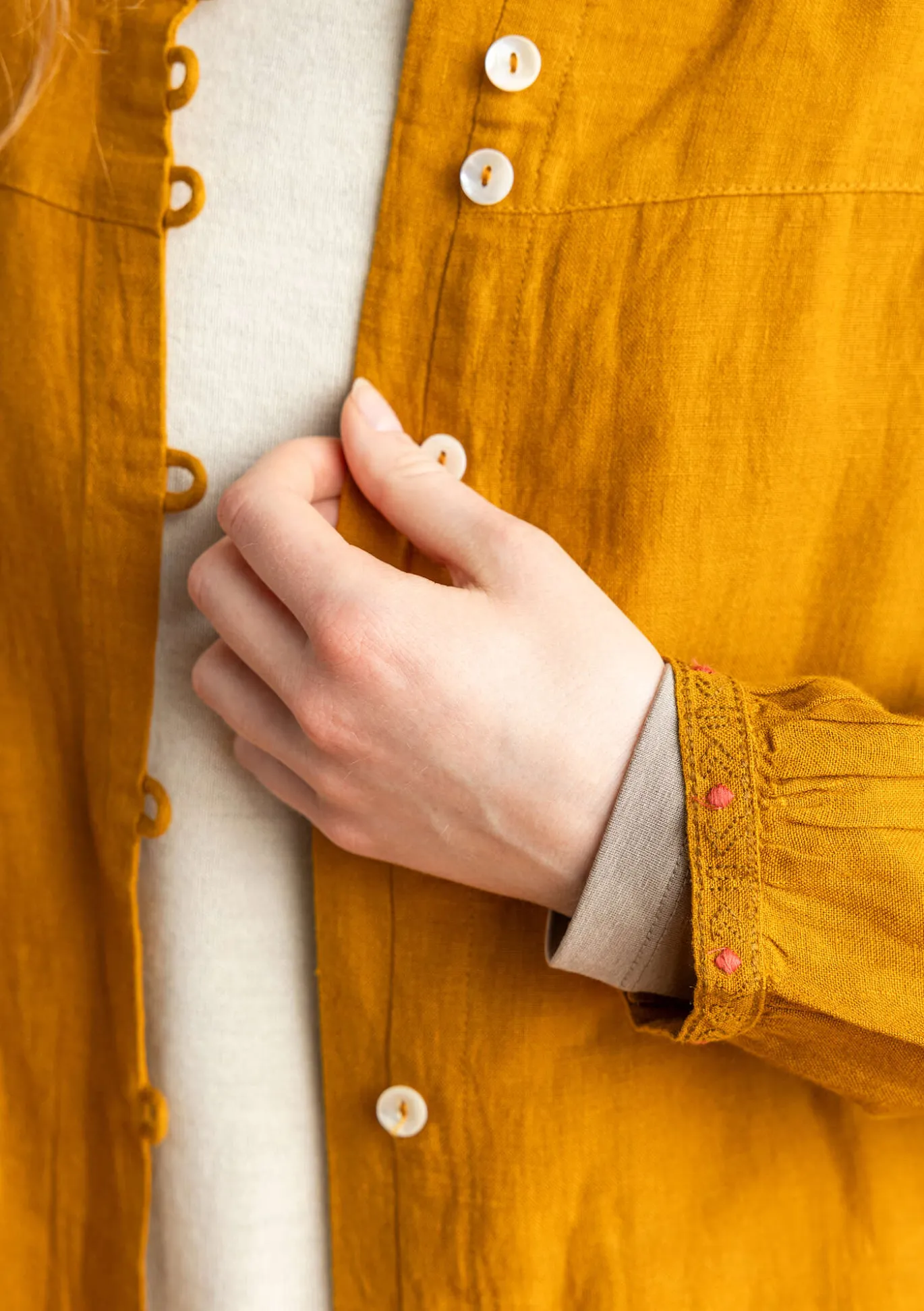 Kankainen taiteilijanpaita ”Asta” pellavaa