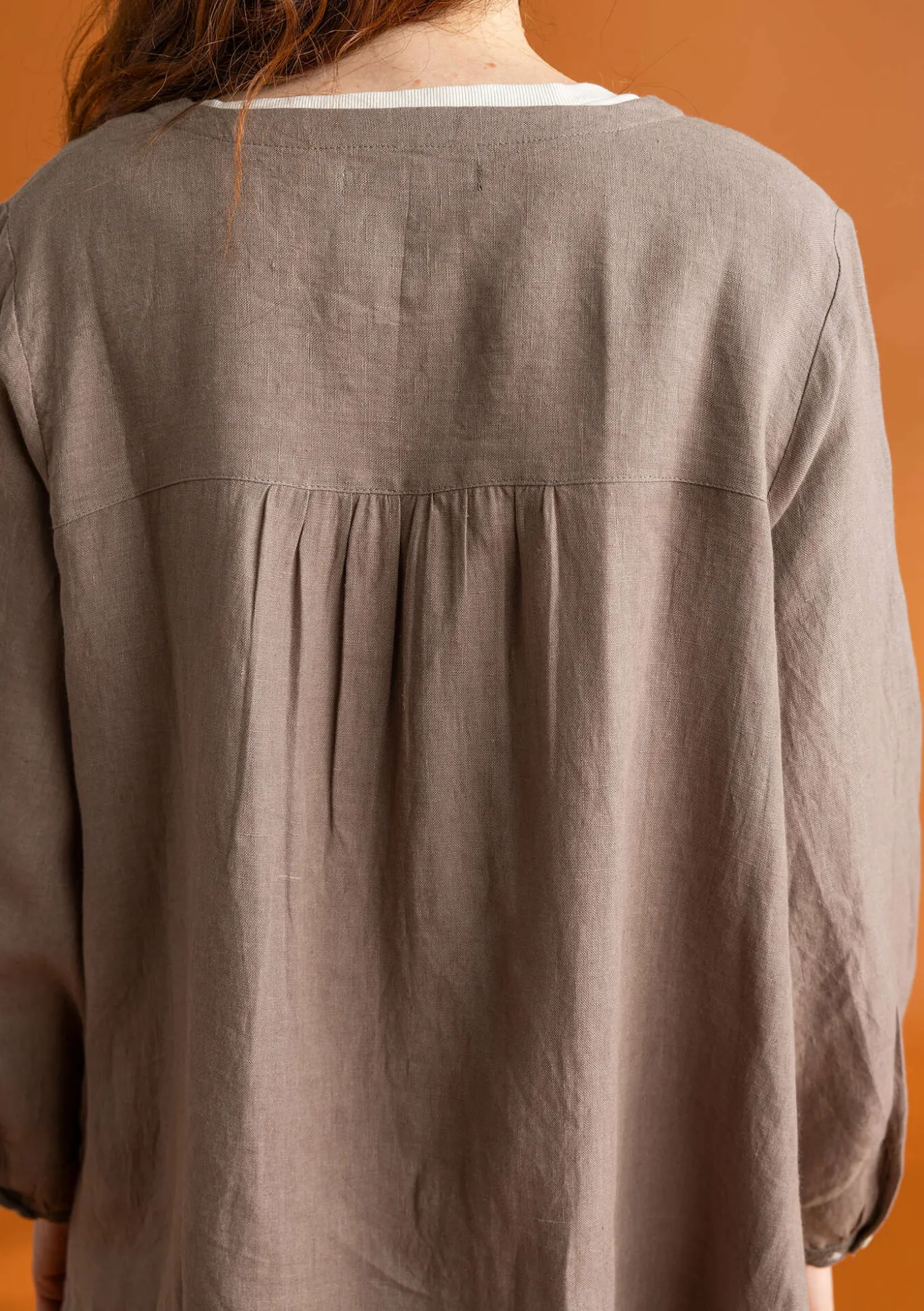 Kankainen taiteilijanpaita ”Asta” pellavaa