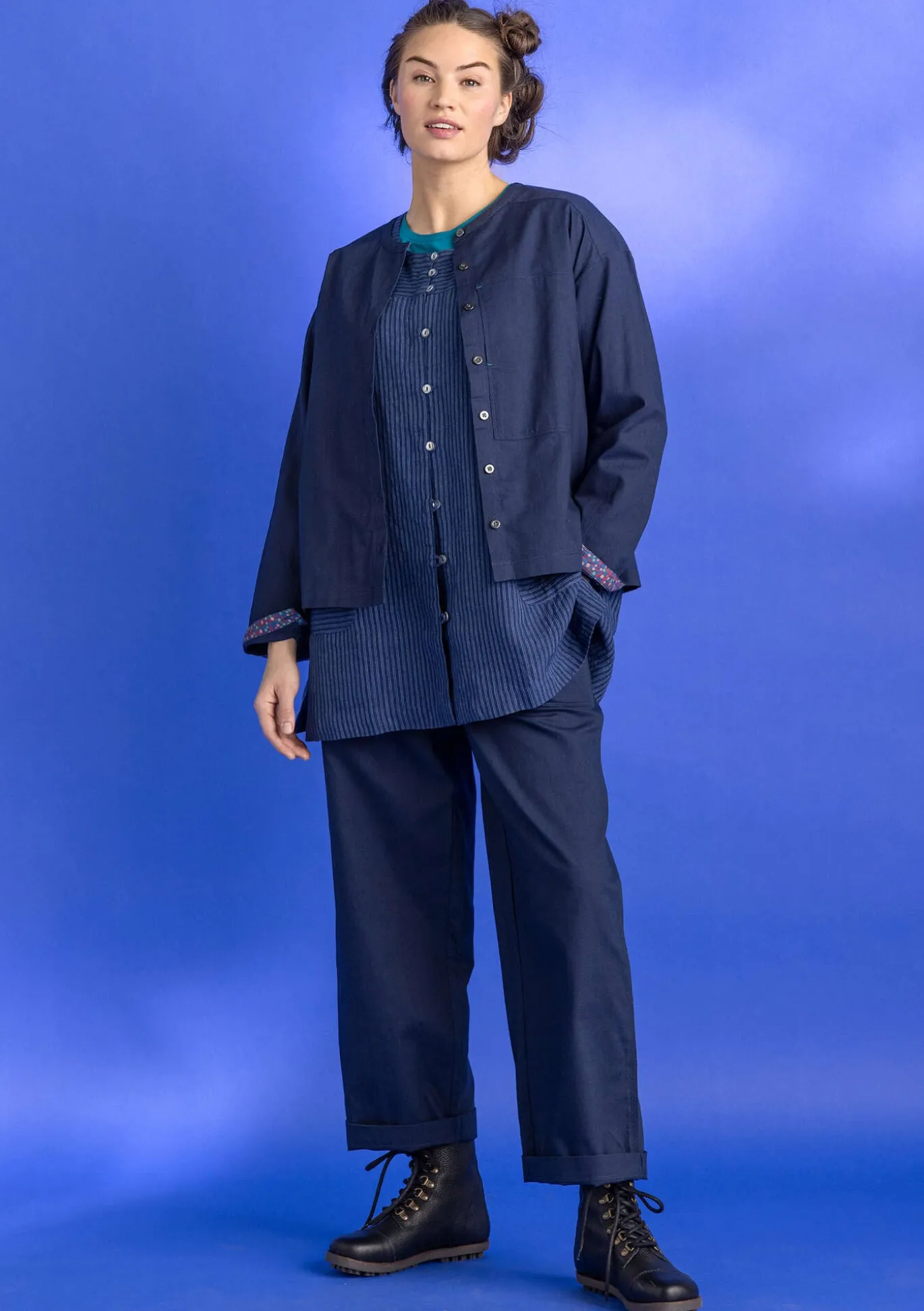 Kankainen taiteilijanpaita ”Asta” pellavaa