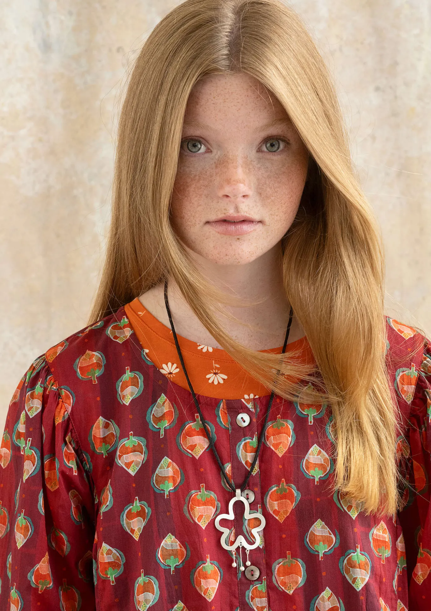 Kaulakoru ”Orchid” hopeaa