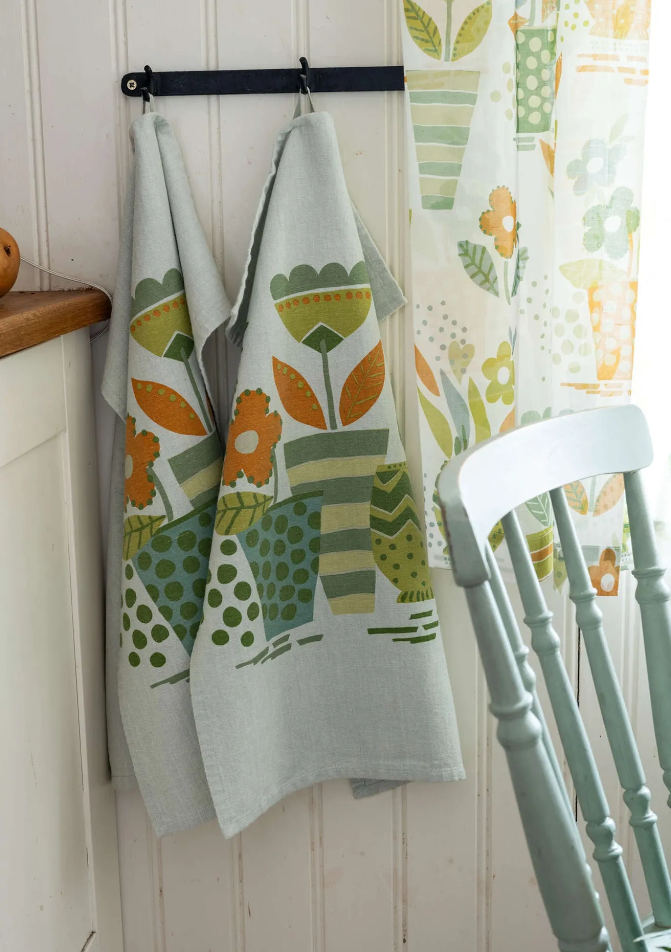 Keittiöpyyhe "Flower pots" ekopuuvillaa