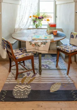 Kirjailtu matto "Flower bed" ekopuuvillaa