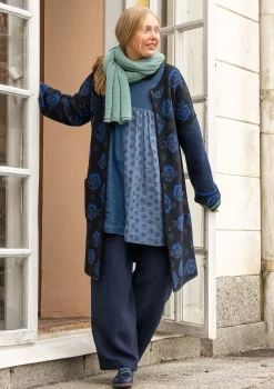 Käännettävä neulottu takki ”Aria” huovutettua villaa