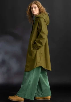 Kudottu sadetakki ”Hedda” ekopuuvillaa