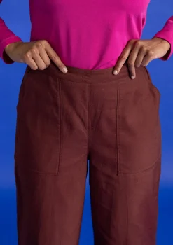 Kudotut twillhousut ekopuuvillaa