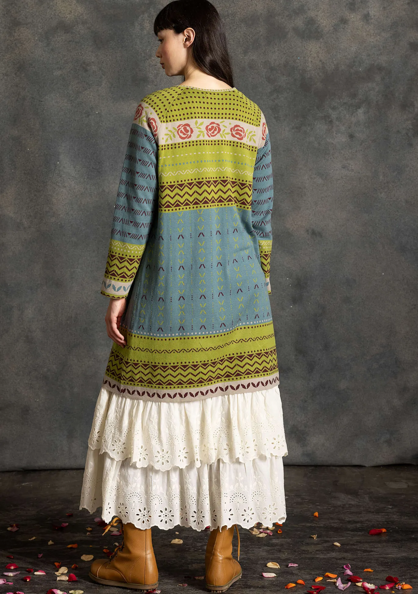 Neulemekko "Kajsa" ekologista ja kierrätettyä puuvillaa