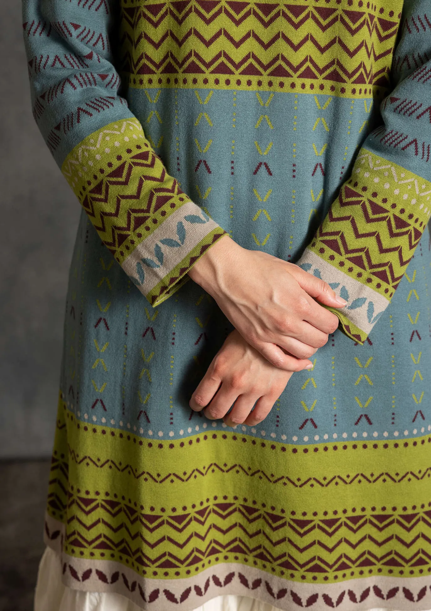 Neulemekko "Kajsa" ekologista ja kierrätettyä puuvillaa