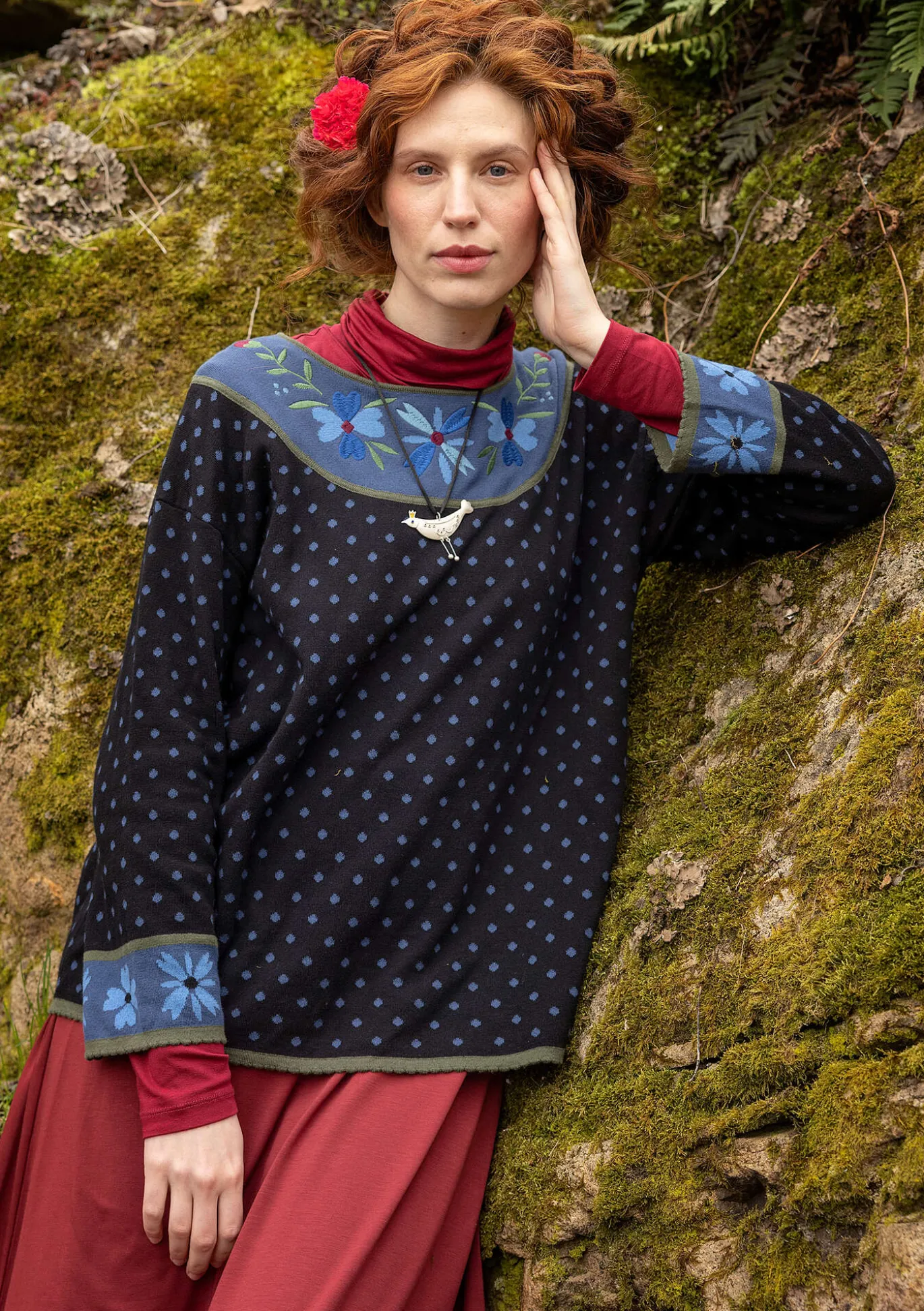 Neulepusero "Maria" ekologista ja kierrätettyä puuvillaa