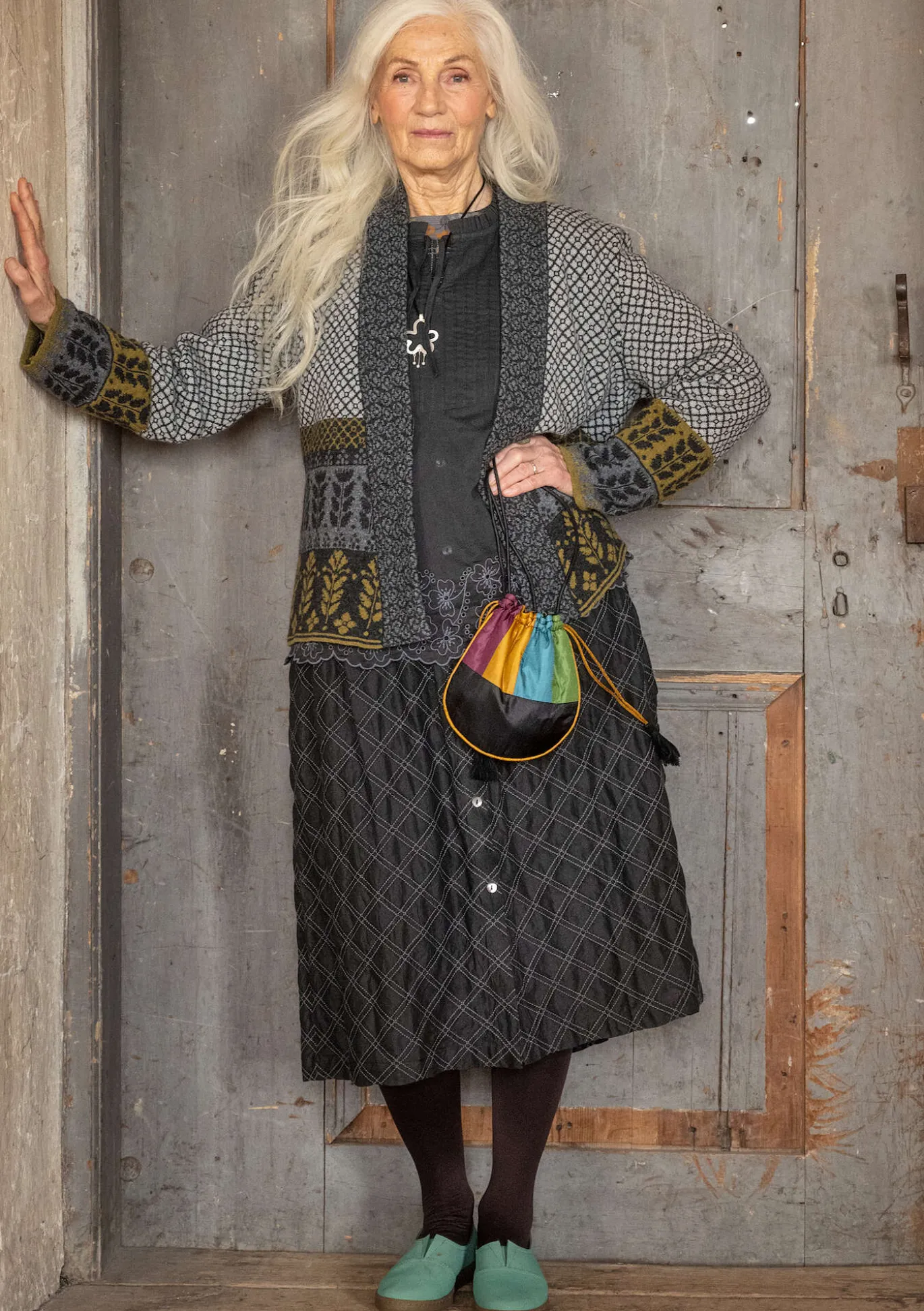 Neuletakki "Edda" kierrätettyä villasekoitetta