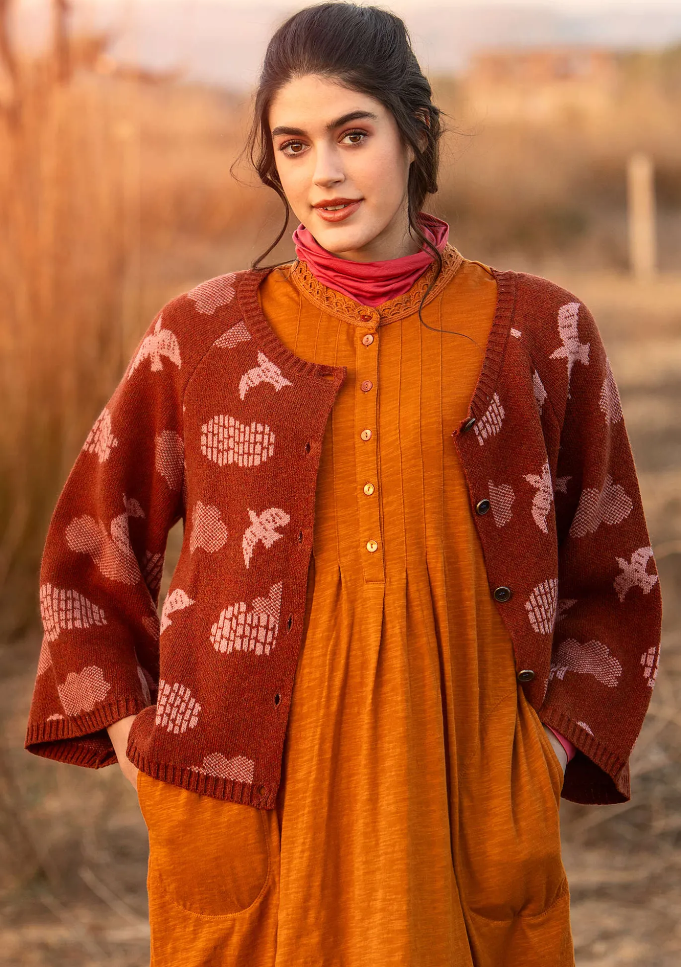 Neuletakki ”Flyttfågel” kierrätettyä villasekoitetta / kierrätettyä puuvillaa