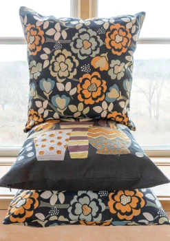 Painokuvioitu tyynynpäällinen "Wild rose" pellavaa ja puuvillaa