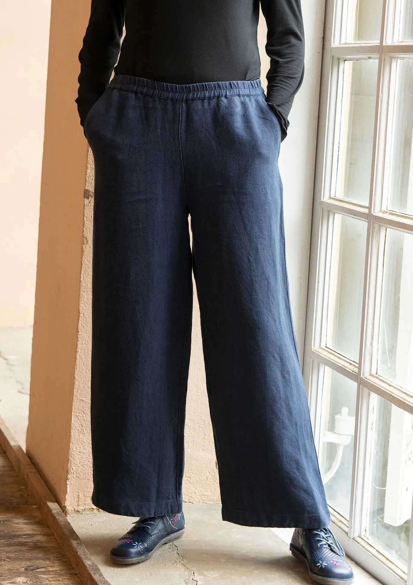 Pellavakankaiset housut