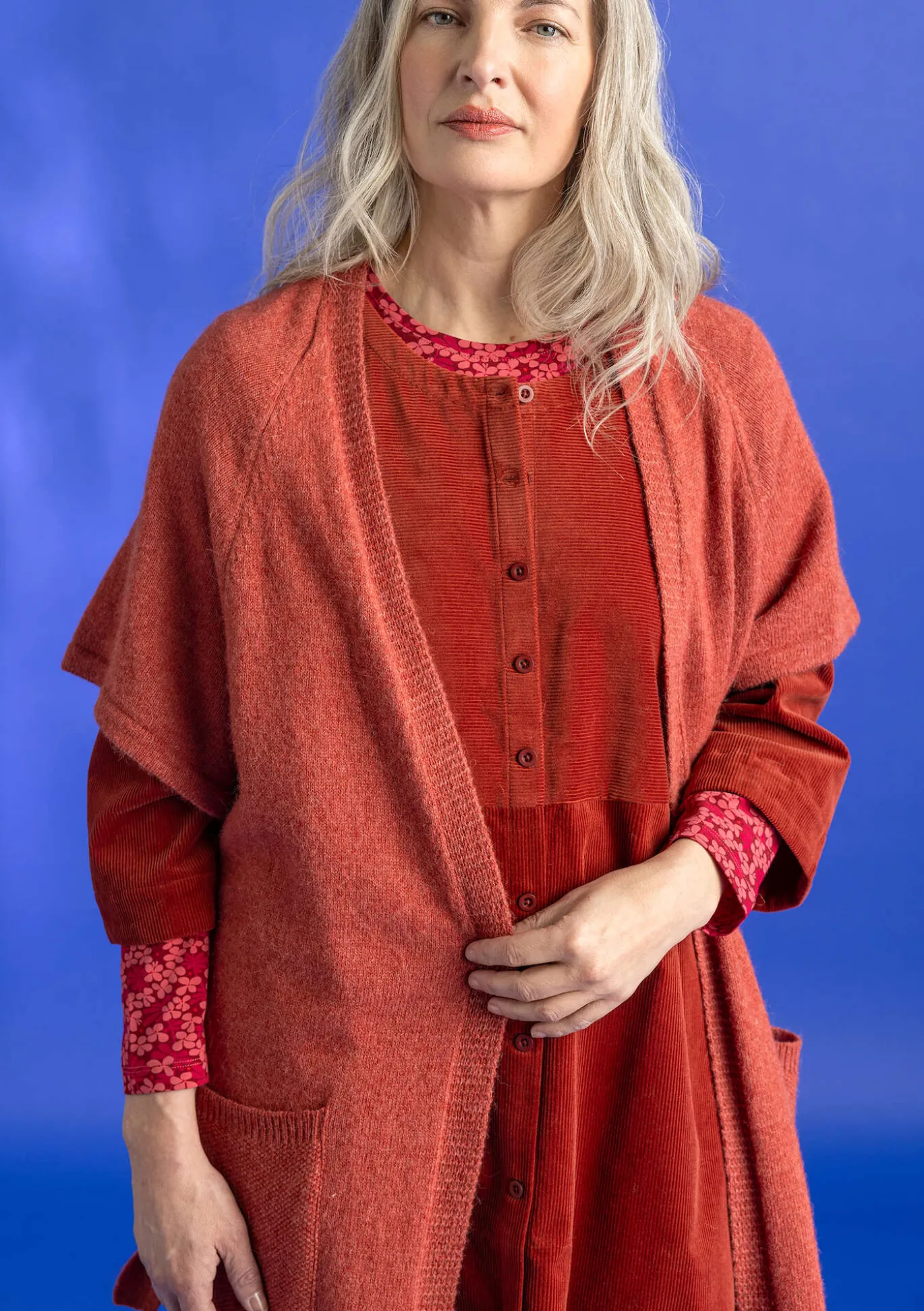 Pitkä neuletakki alpakkasekoitetta