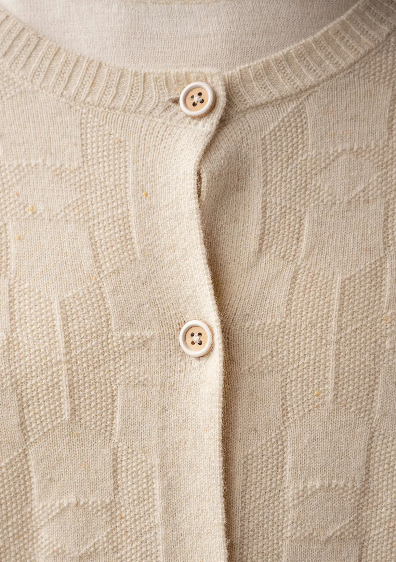 Pitkä neuletakki "Capella" karitsanvillaa