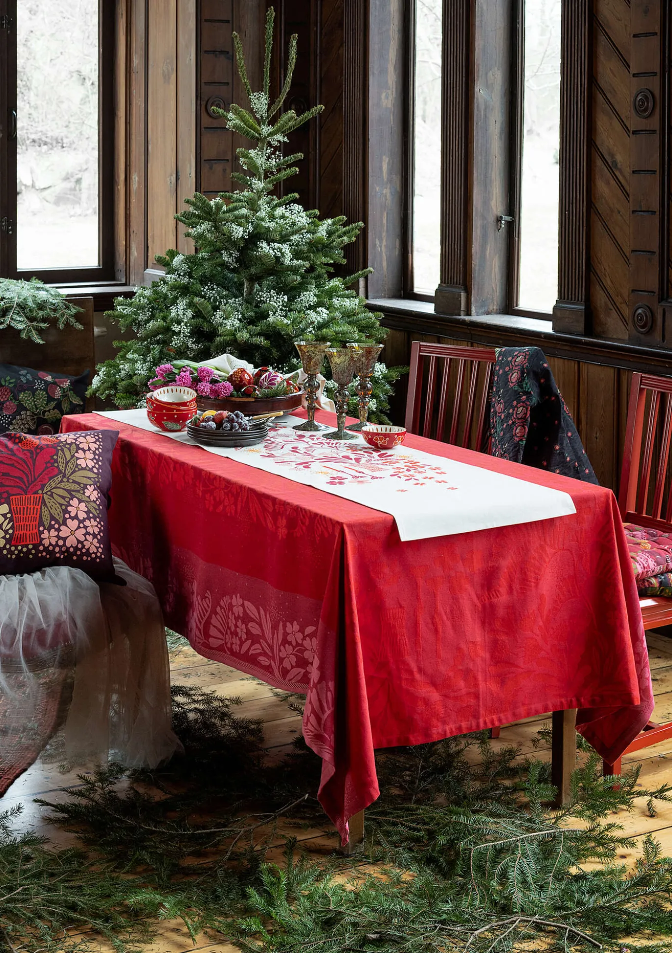 Pöytäliina "Baluns" ekopuuvillaa