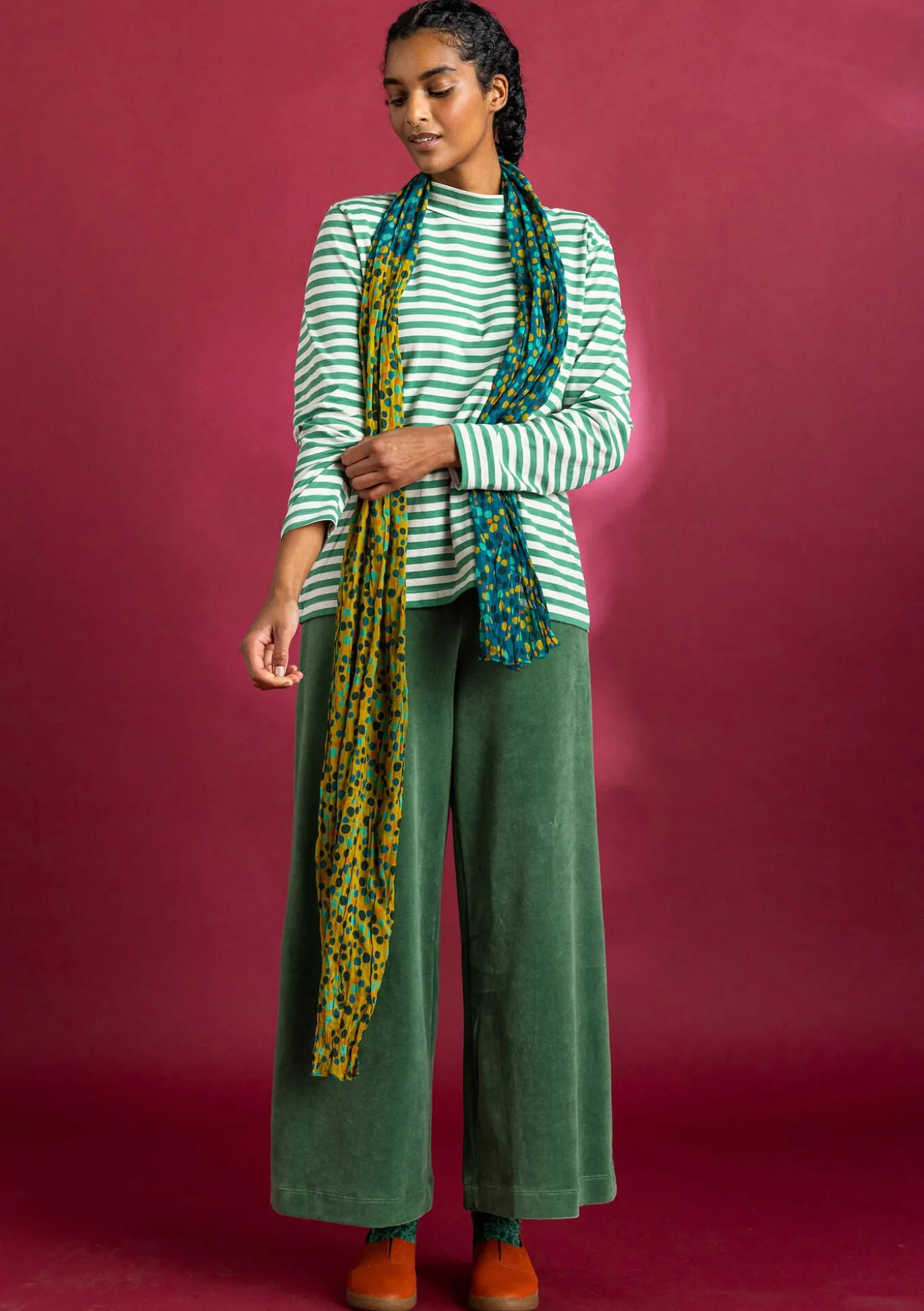 Raidallinen puolipoolo ekopuuvillaa