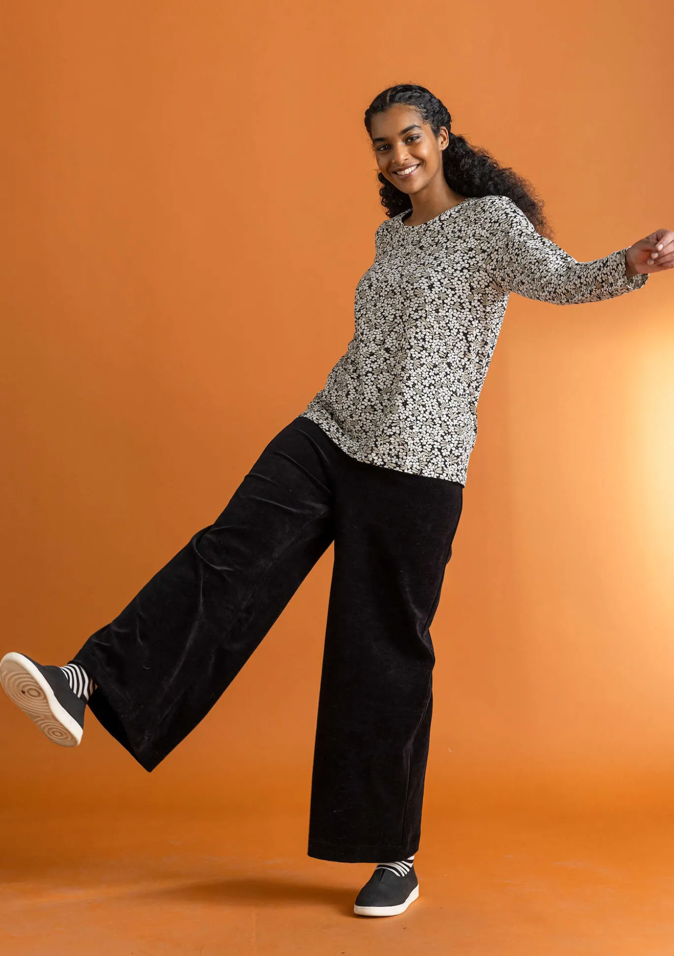 Trikoopusero ”Ylva” ekopuuvillaa/elastaania