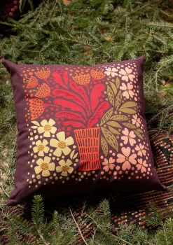 Tyynynpäällinen "Gnistra" ekopuuvillaa