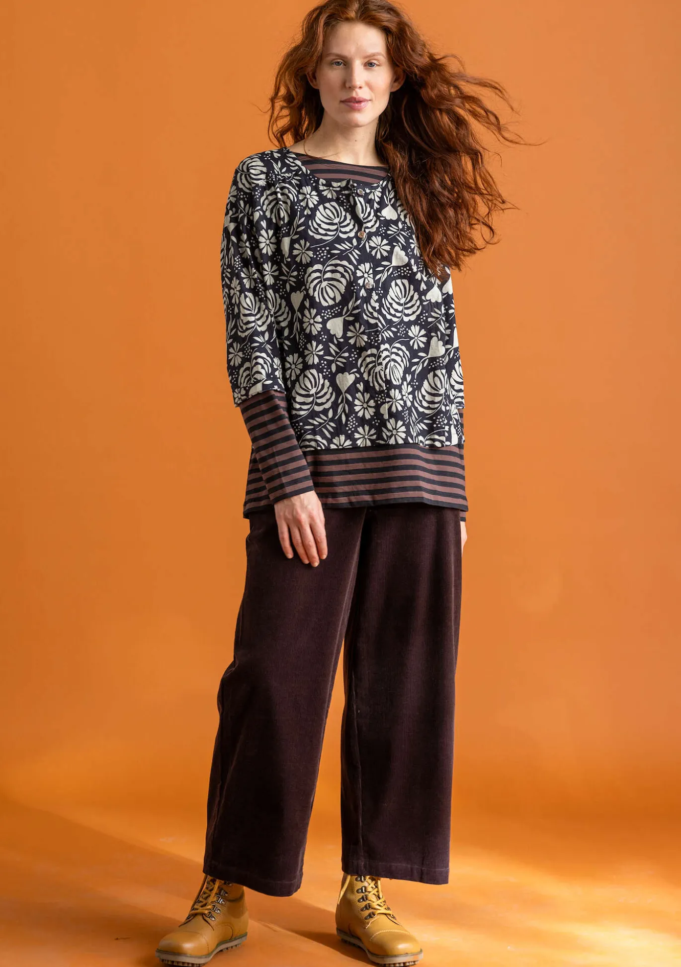 Vakosamettihousut ekopuuvillaa/elastaania