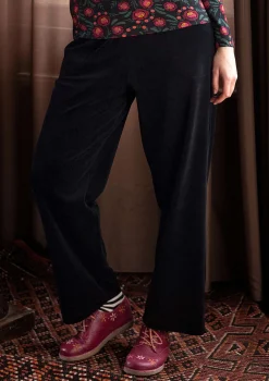 Veluurihousut "Nora" ekopuuvillaa ja kierrätettyä polyesteriä