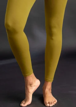 Yksiväriset leggingsit kierrätettyä polyamidia